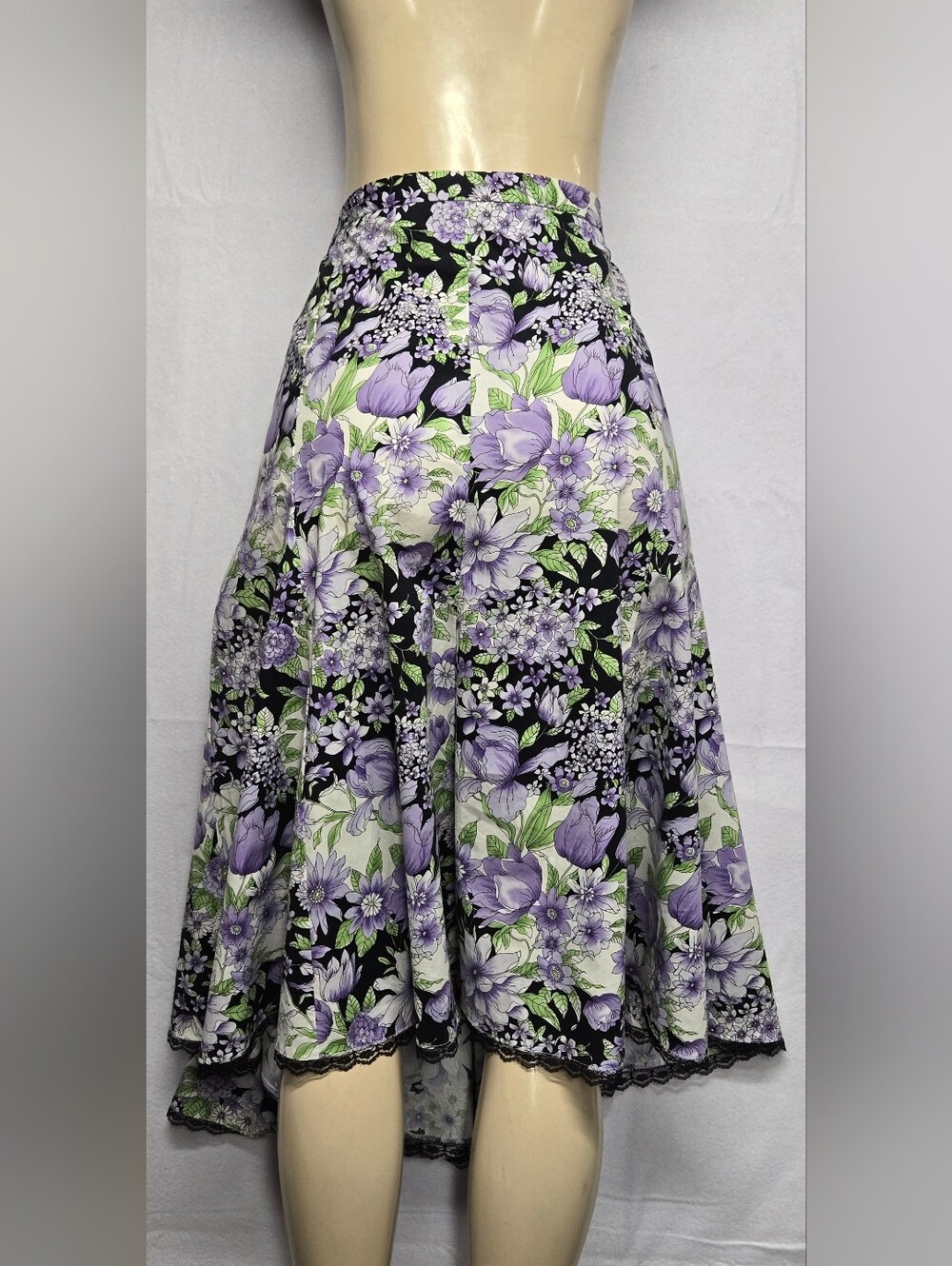 Dressbarn Woman 22 A Line Skirt Black Purple Floral Cotton Spandex - Picture 3 of 5